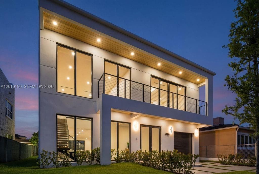 2265 SW 4 St, Miami FL 33135 — 36