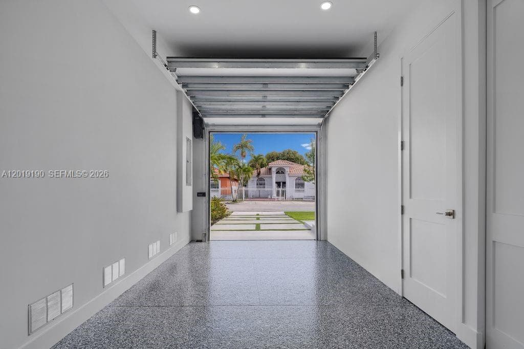 2265 SW 4 St, Miami FL 33135 — 28