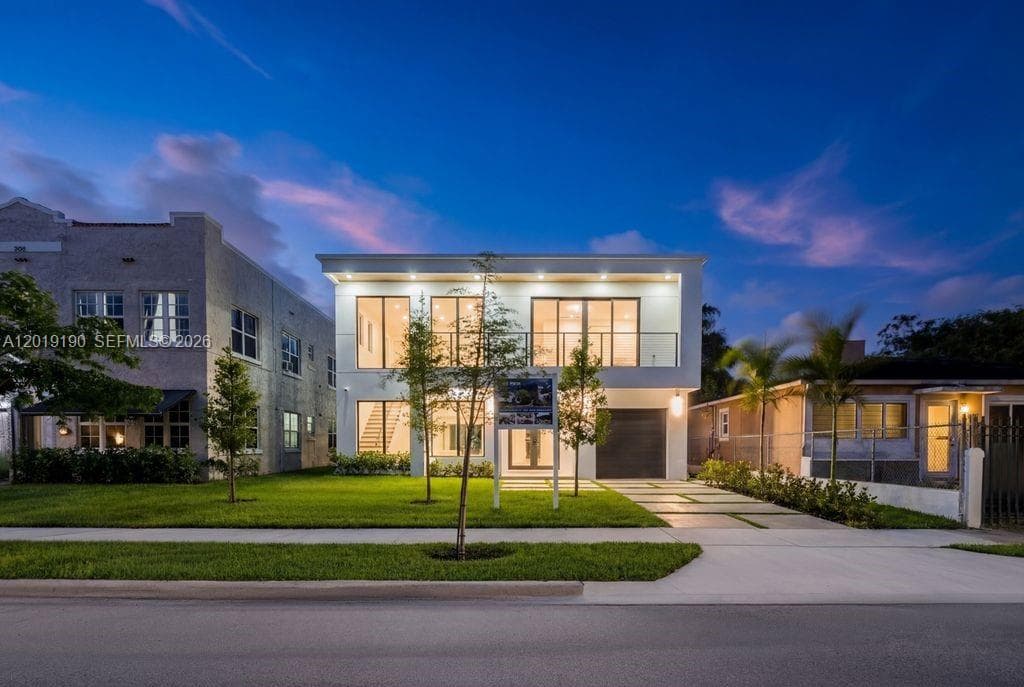 2265 SW 4 St, Miami FL 33135 — 34
