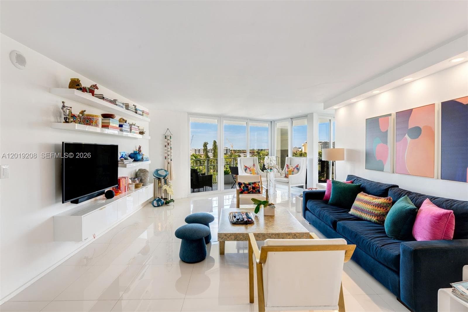 1000 Quayside Ter # 901, Miami FL 33138 — 3