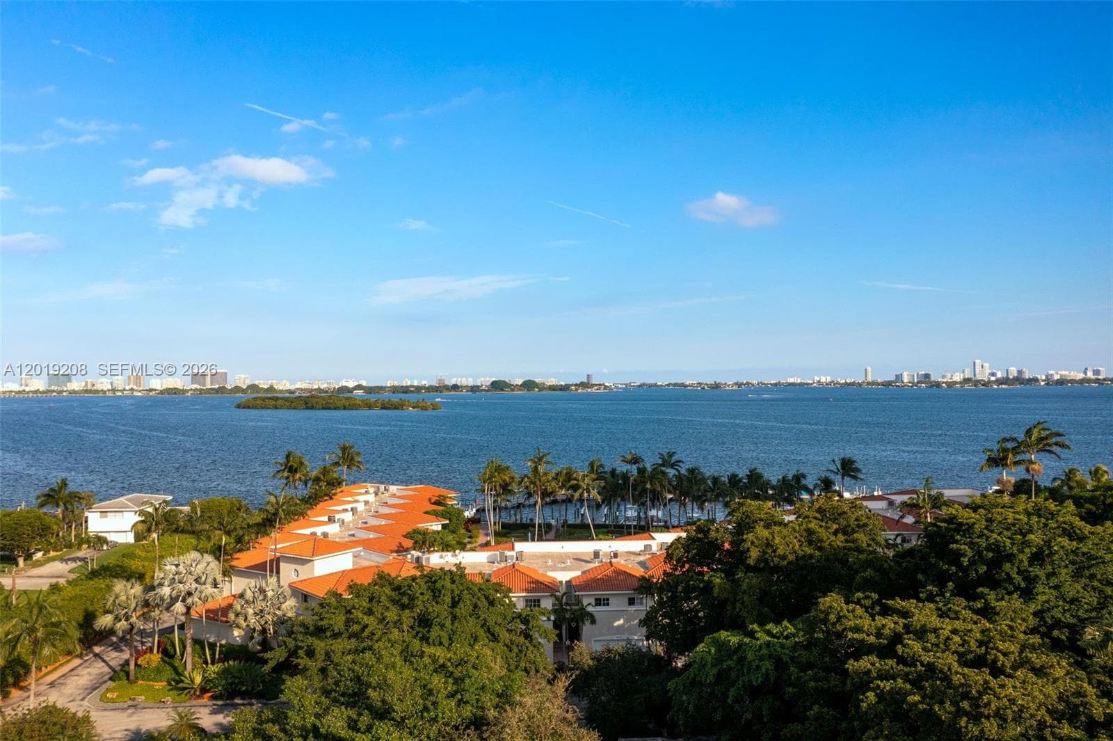 1000 Quayside Ter # 901, Miami FL 33138 — 28