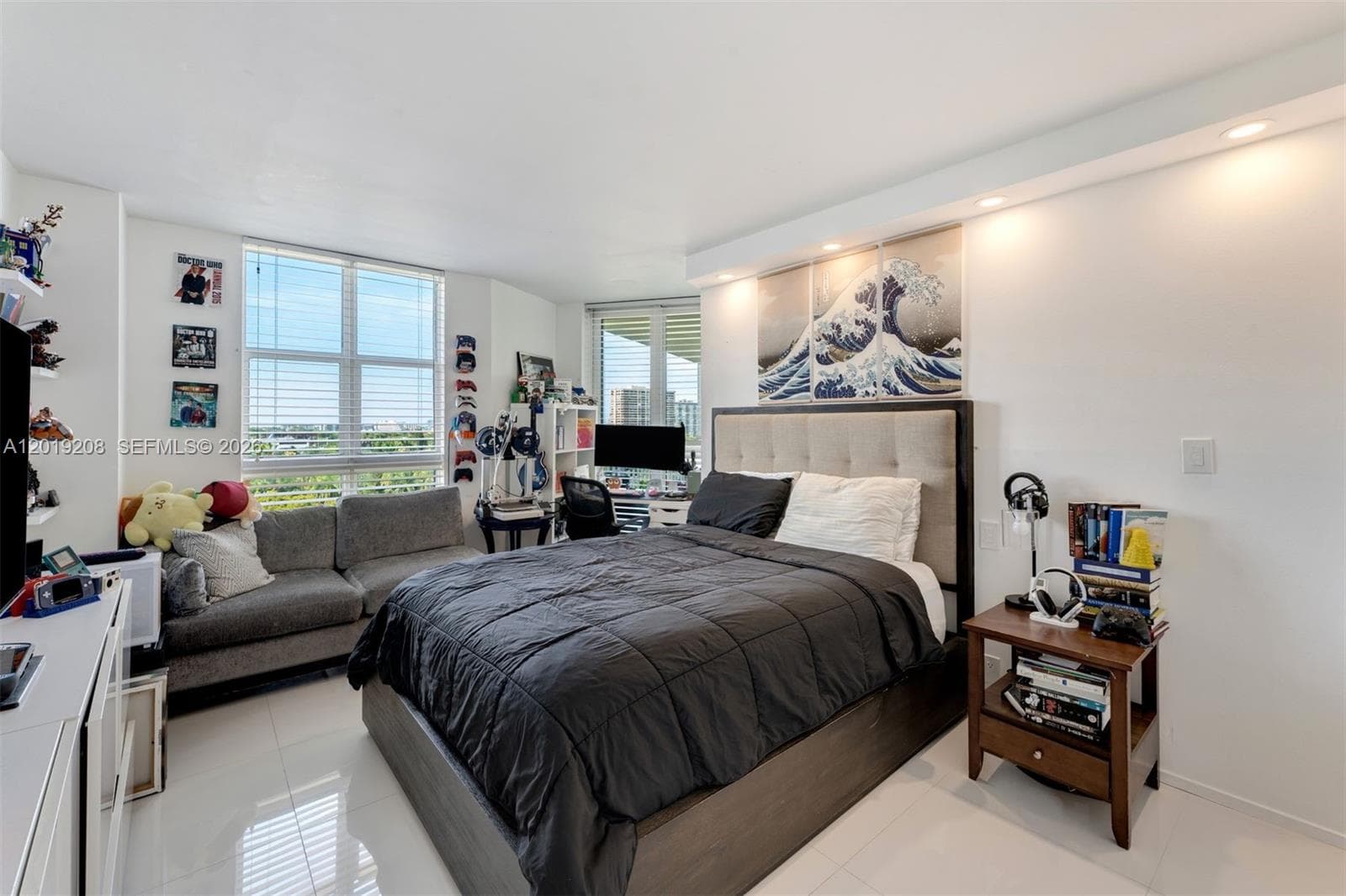 1000 Quayside Ter # 901, Miami FL 33138 — 19