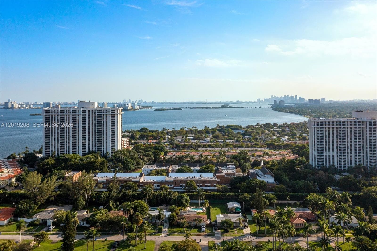 1000 Quayside Ter # 901, Miami FL 33138 — 29