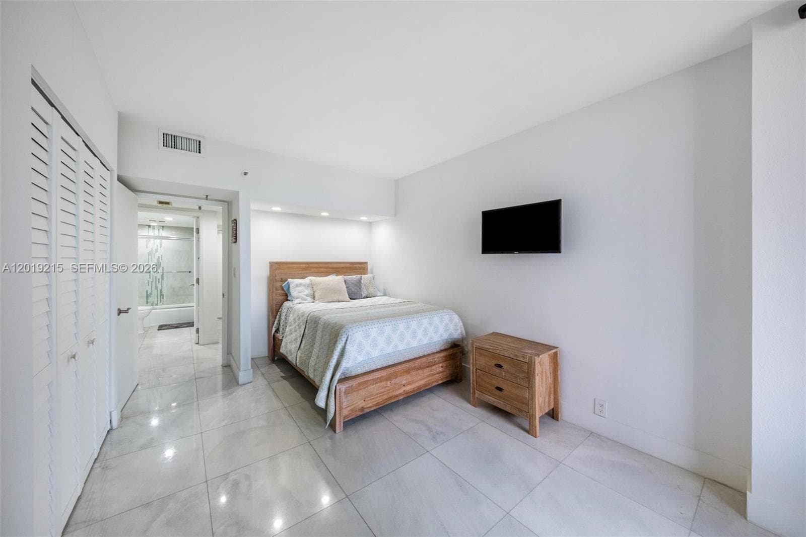 520 Brickell Key Dr # A710, Miami FL 33131 — 16