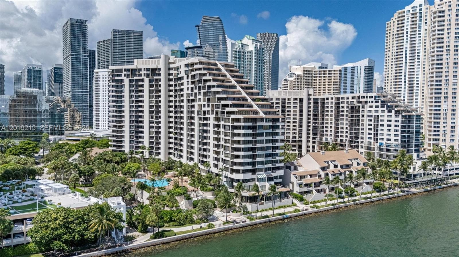 520 Brickell Key Dr # A710, Miami FL 33131 — 37