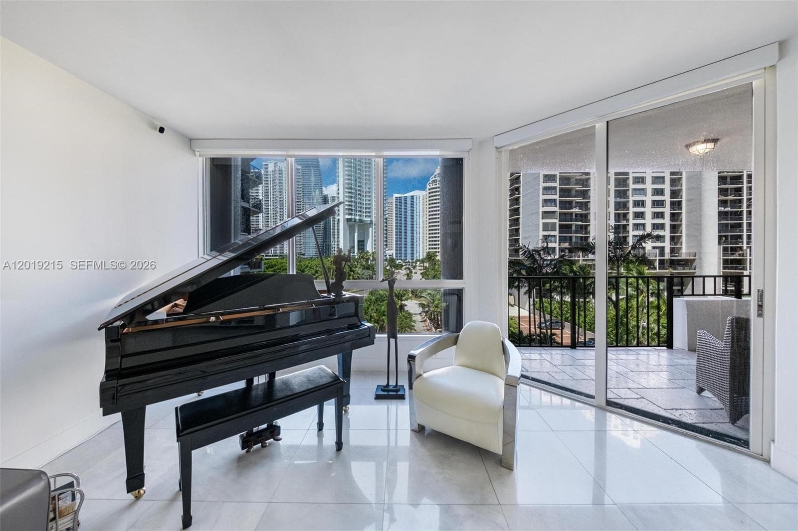 520 Brickell Key Dr # A710, Miami FL 33131 — 25