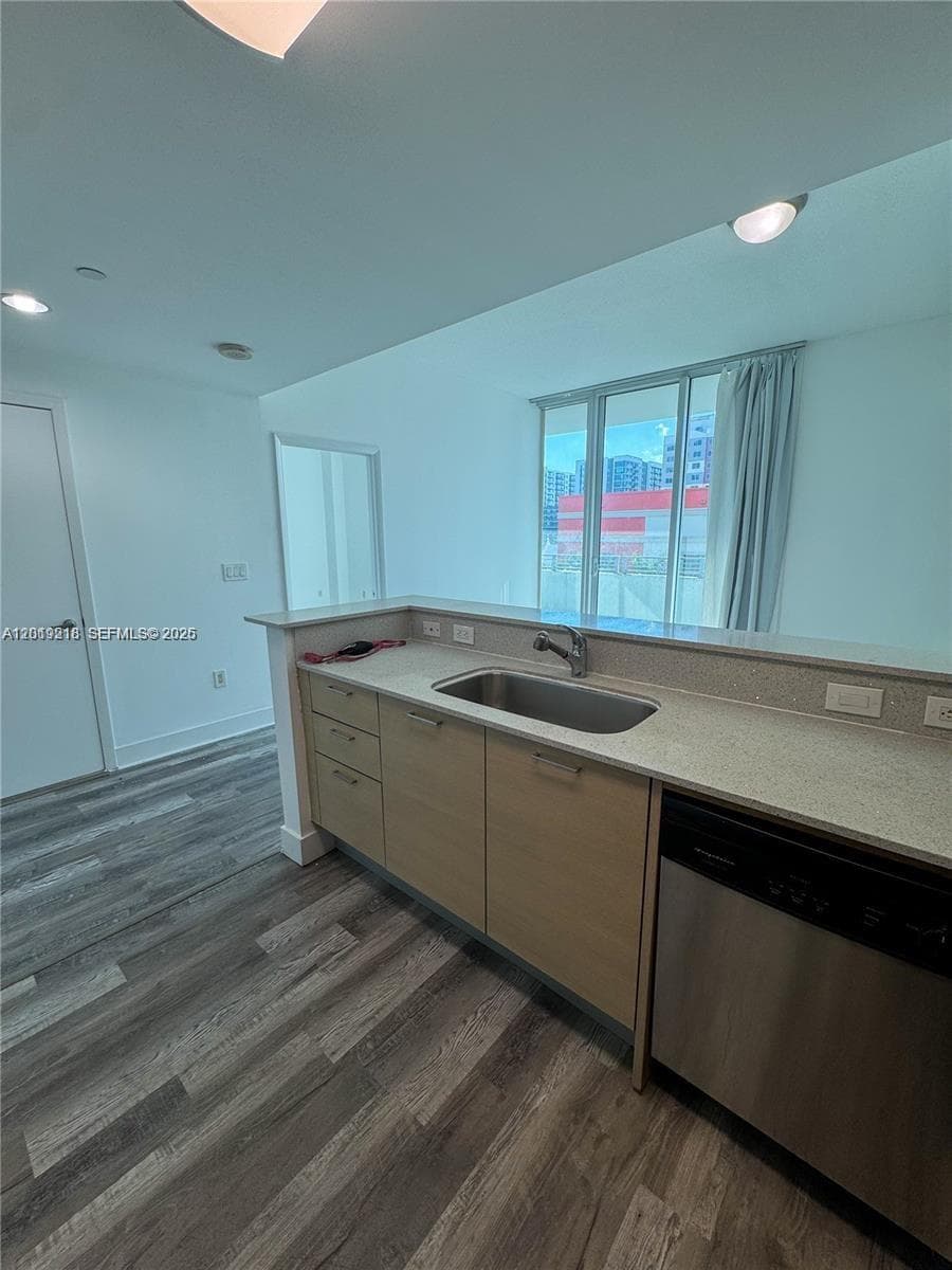 350 NE 24th St # 514, Miami FL 33137 — 6