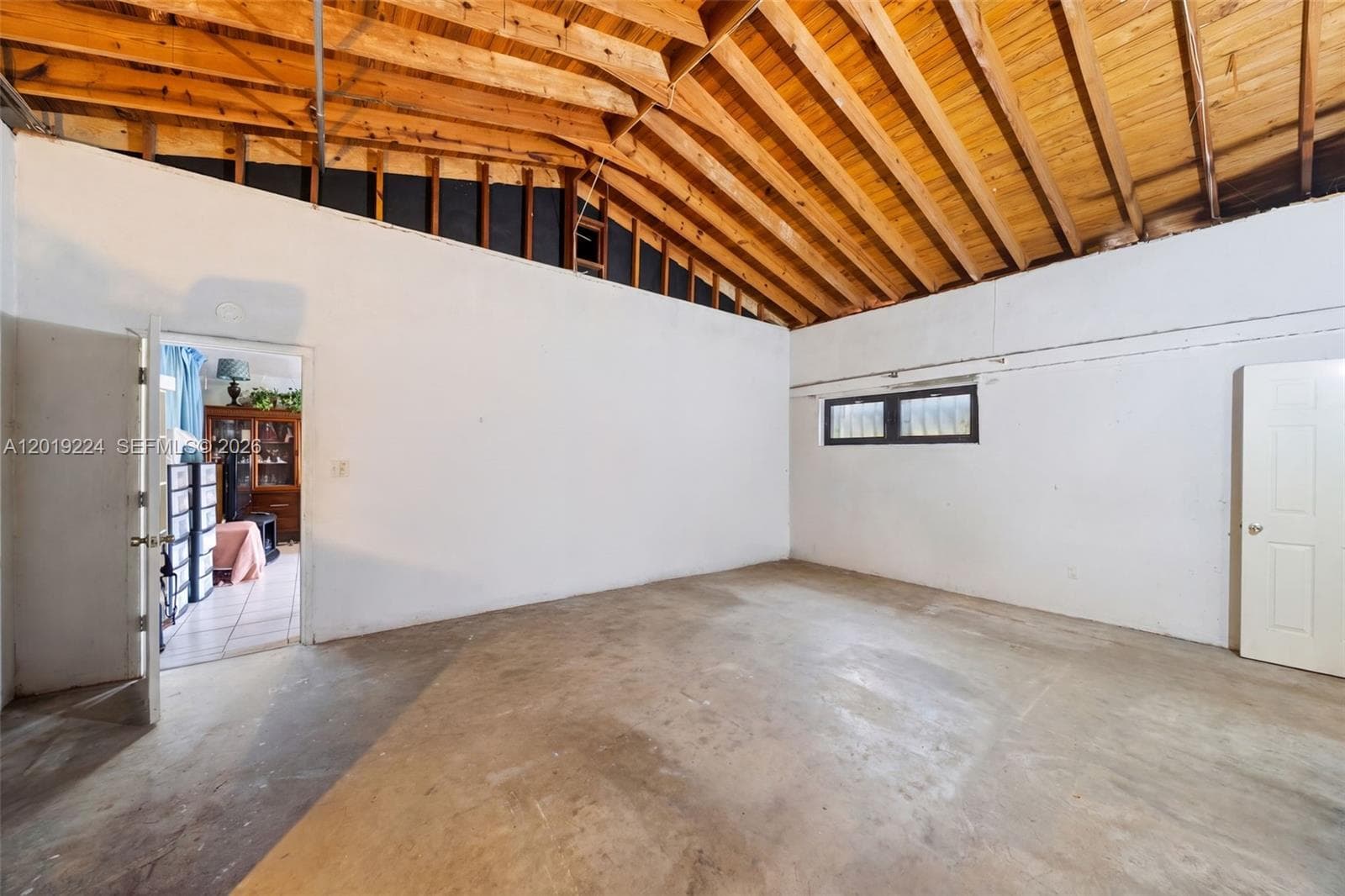 511 Dunad Ave, Opa-Locka FL 33054 — 34