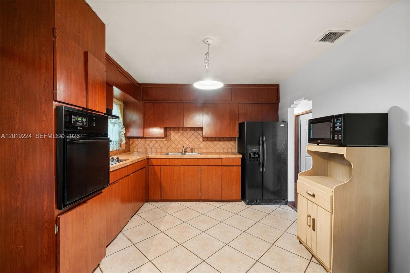 511 Dunad Ave, Opa-Locka FL 33054 — 18
