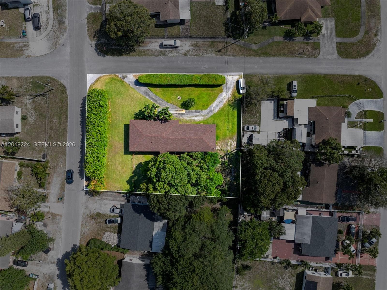 511 Dunad Ave, Opa-Locka FL 33054 — 35