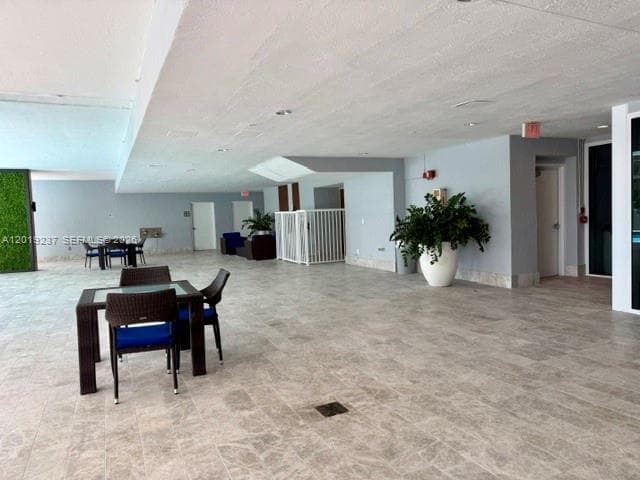 170 SE 14th St # 1205, Miami FL 33131 — 27