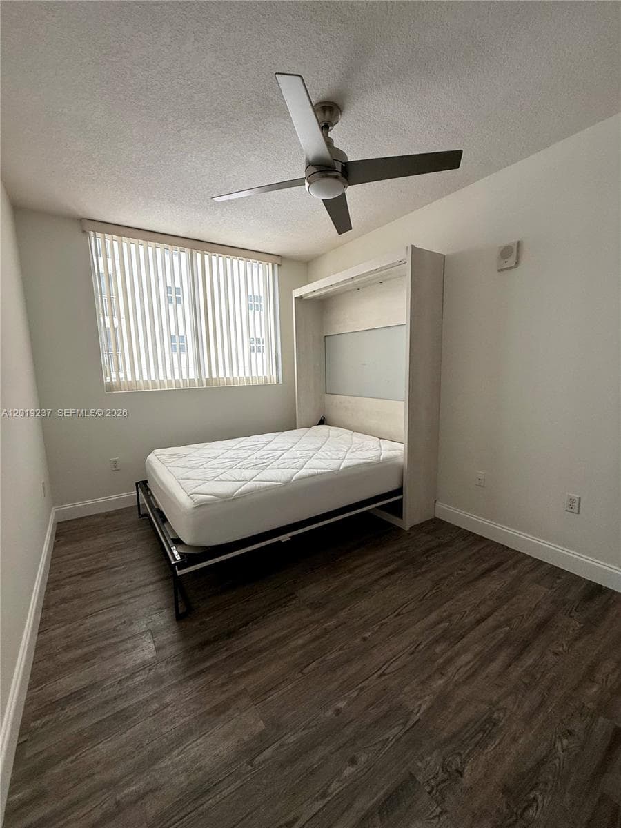 170 SE 14th St # 1205, Miami FL 33131 — 13