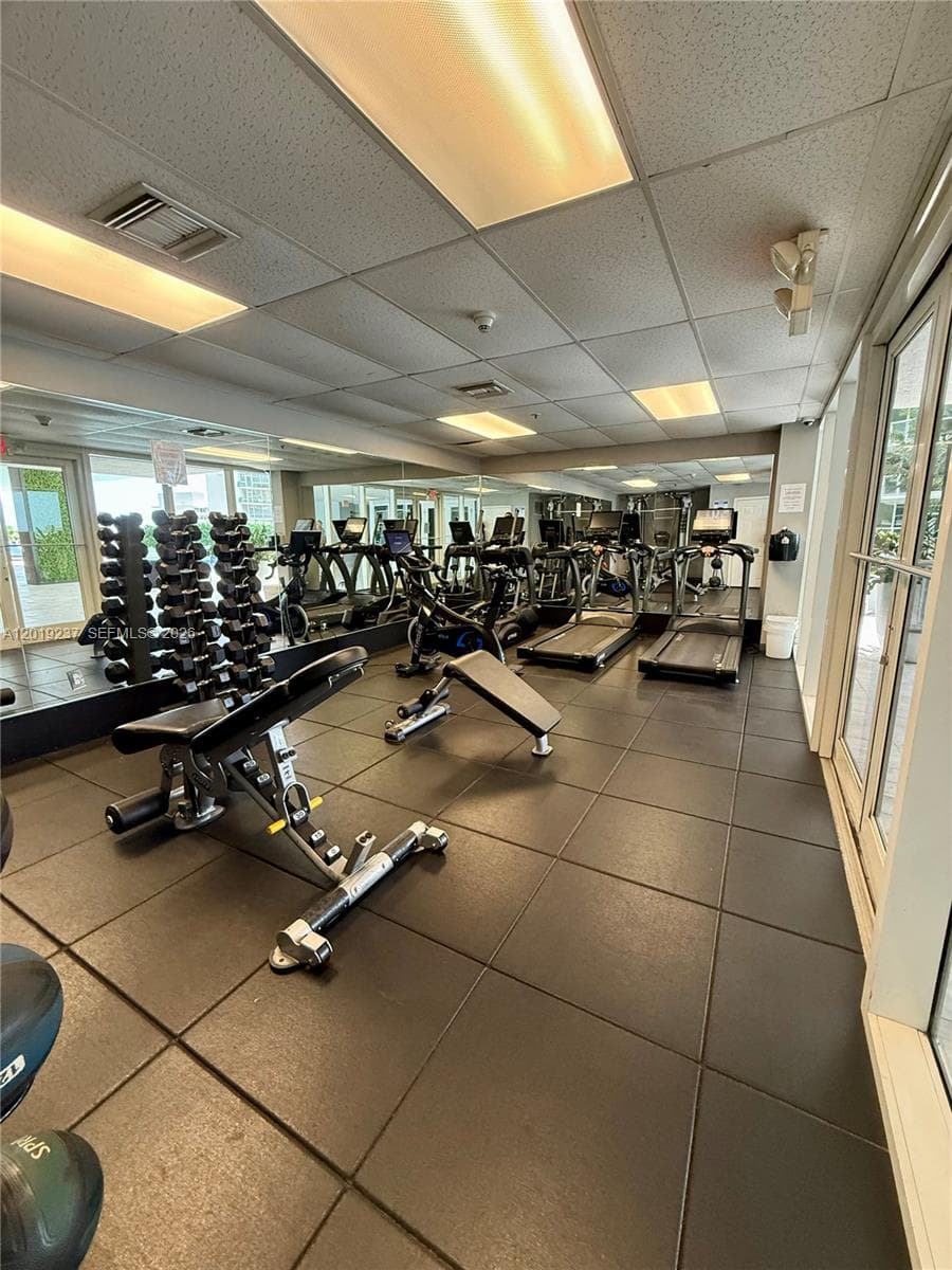 170 SE 14th St # 1205, Miami FL 33131 — 26