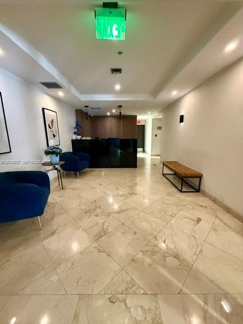 170 SE 14th St # 1205, Miami FL 33131 — 3