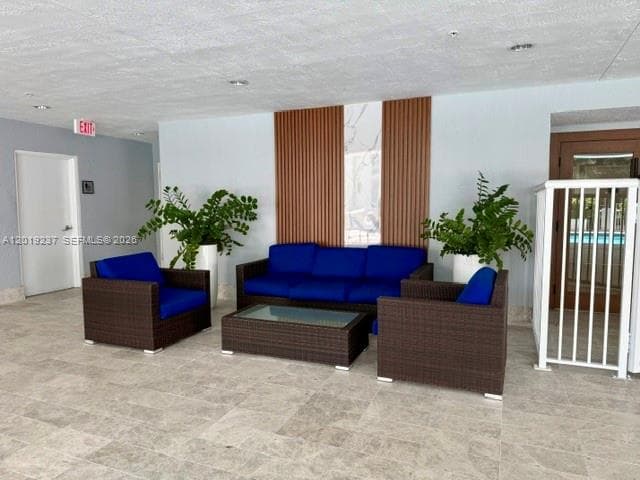 170 SE 14th St # 1205, Miami FL 33131 — 28