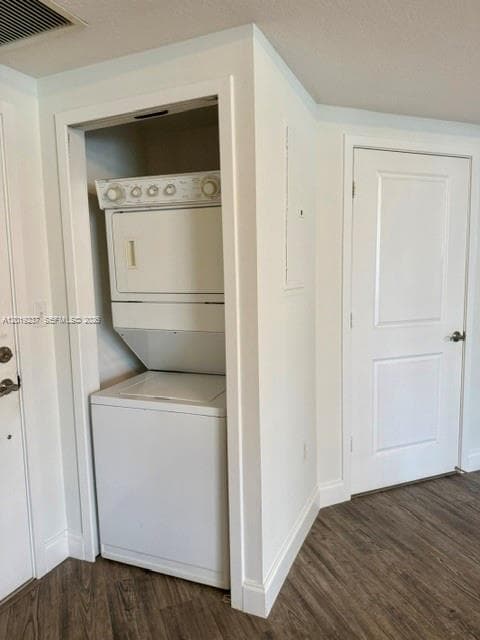 170 SE 14th St # 1205, Miami FL 33131 — 20