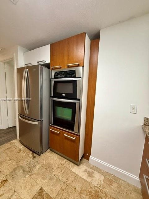 170 SE 14th St # 1205, Miami FL 33131 — 9