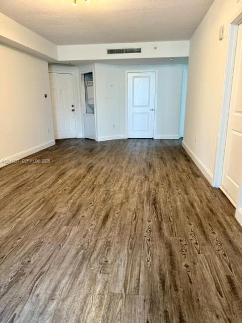 170 SE 14th St # 1205, Miami FL 33131 — 10