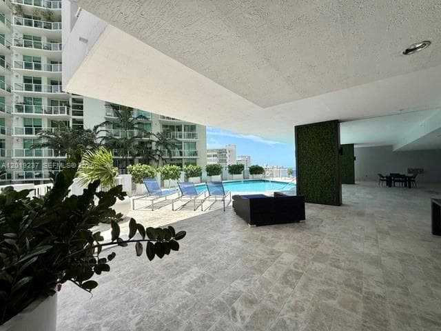 170 SE 14th St # 1205, Miami FL 33131 — 31