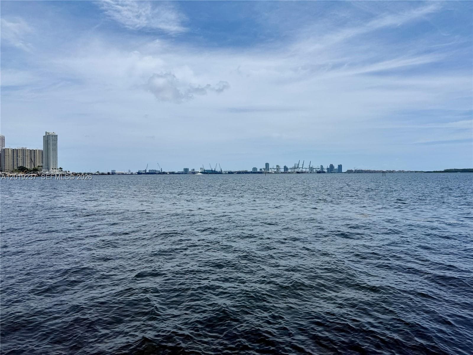 170 SE 14th St # 1205, Miami FL 33131 — 39