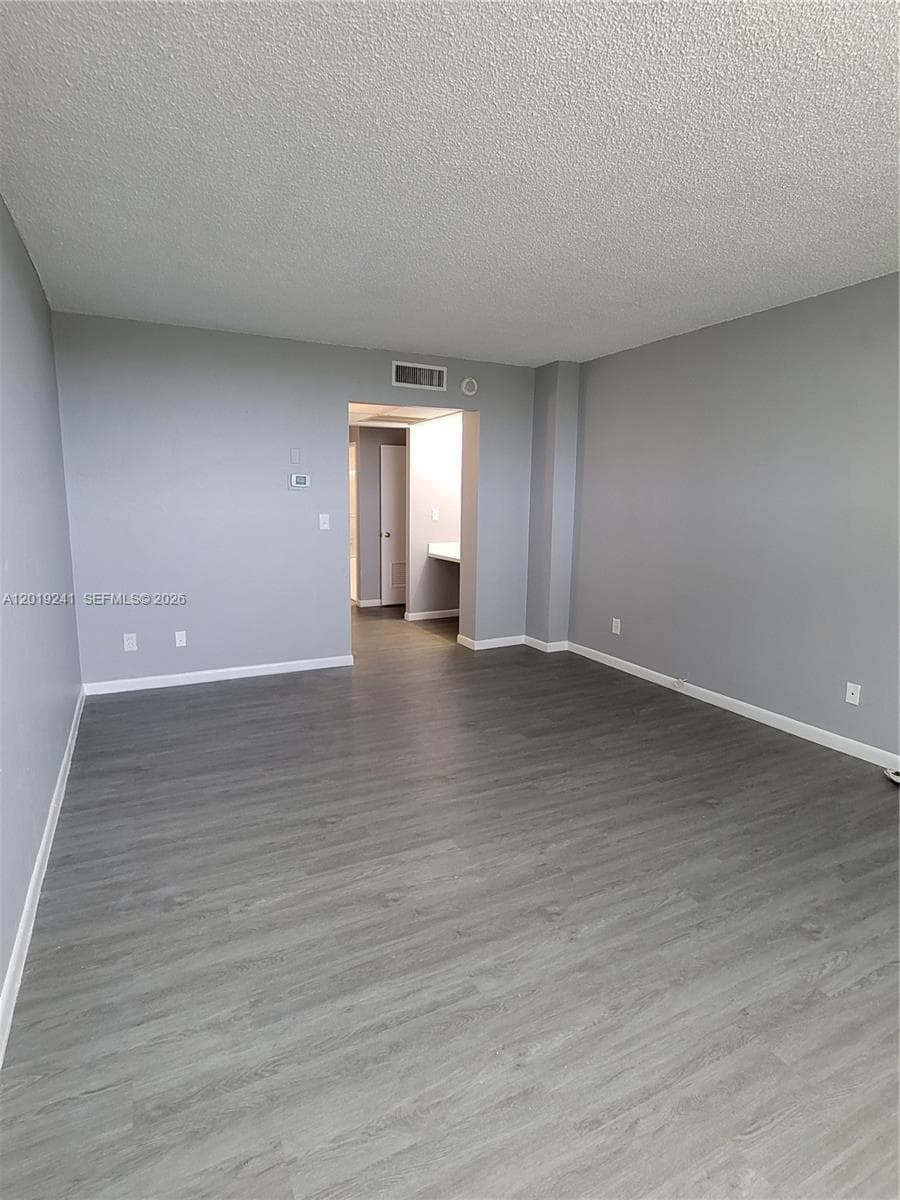 19380 Collins Ave # 418, Sunny Isles Beach FL 33160 — 25