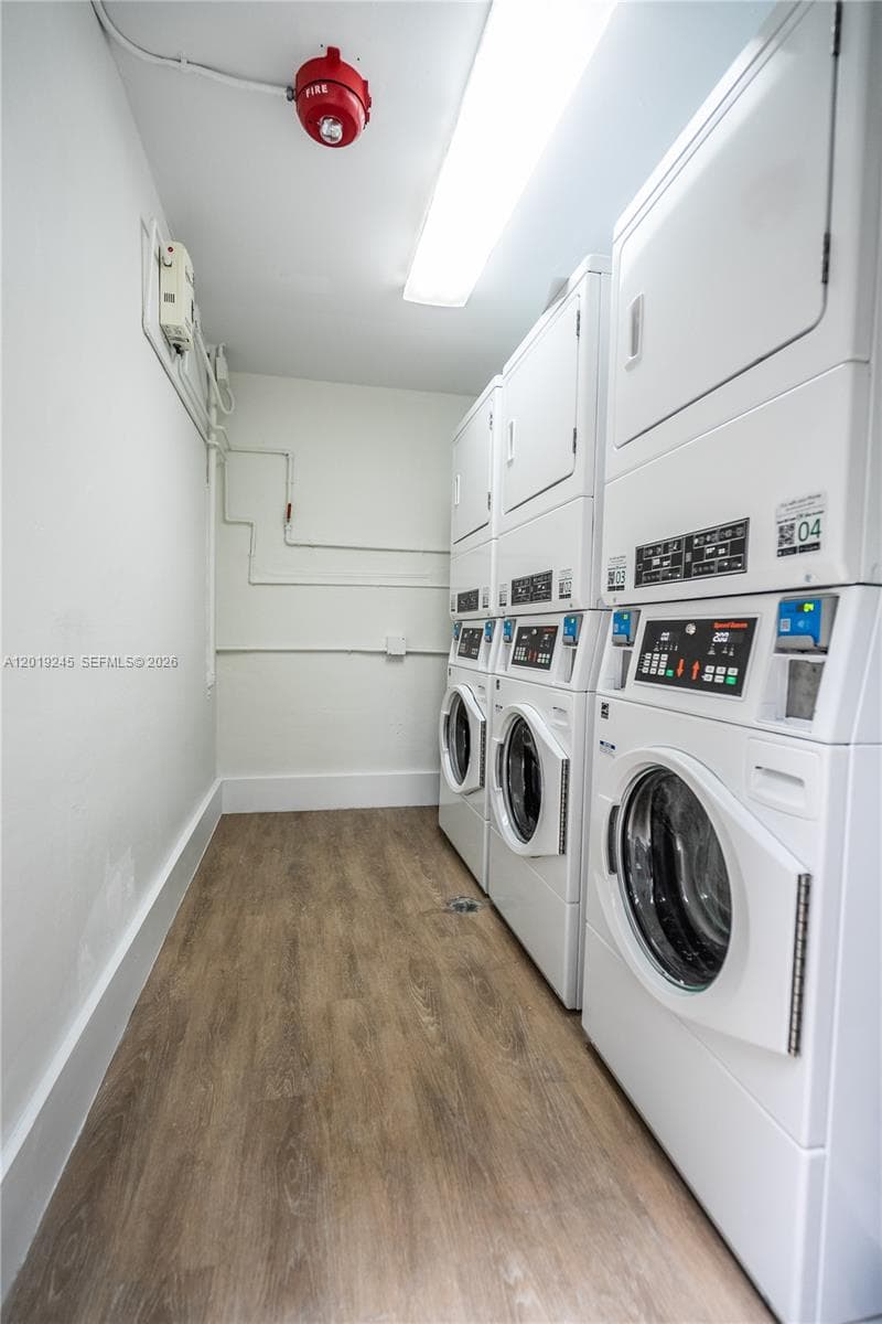 6960 Rue Vendome # 201, Miami Beach FL 33141 — 25