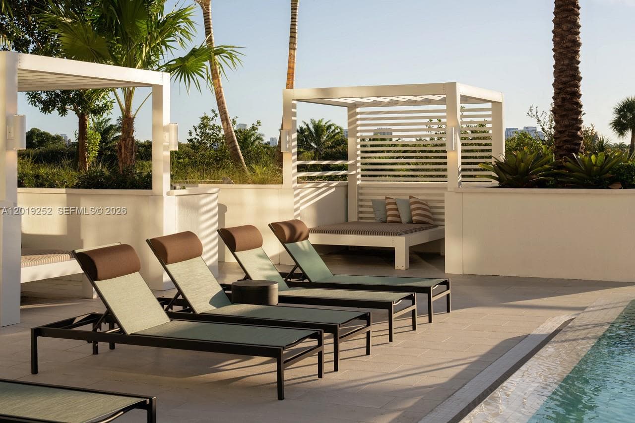3900 Alton Road # 502, Miami Beach FL 33140 — 17