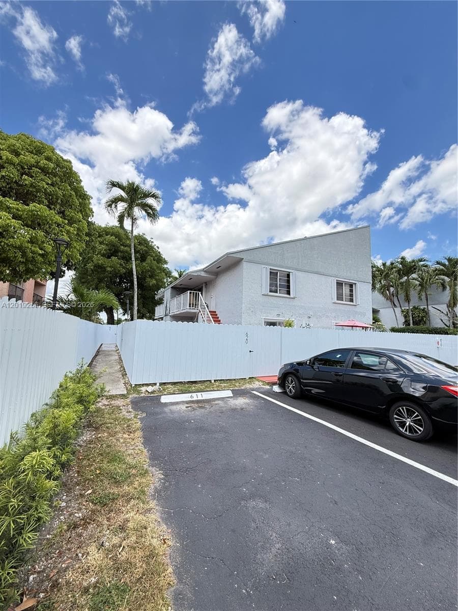 8480 SW 156th Pl # 620, Miami FL 33193 — 2