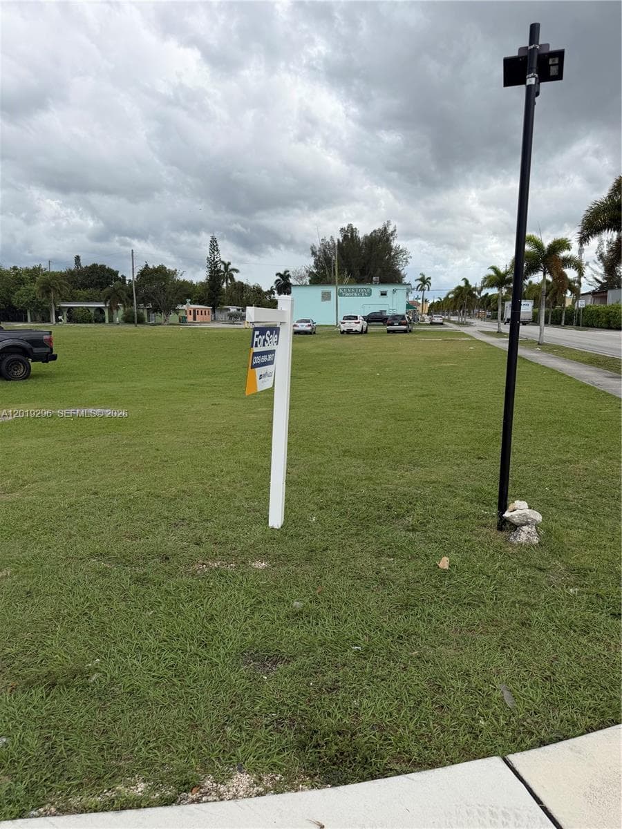 Coral Bay Manor, Florida City, FL — 11