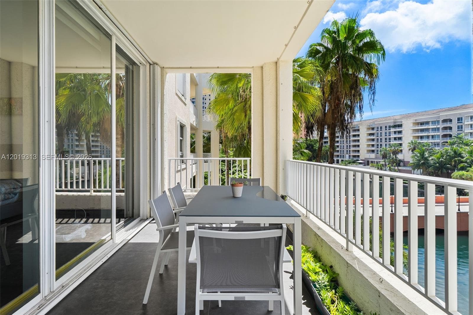 713 Crandon Blvd # 404, Key Biscayne FL 33149 — 24