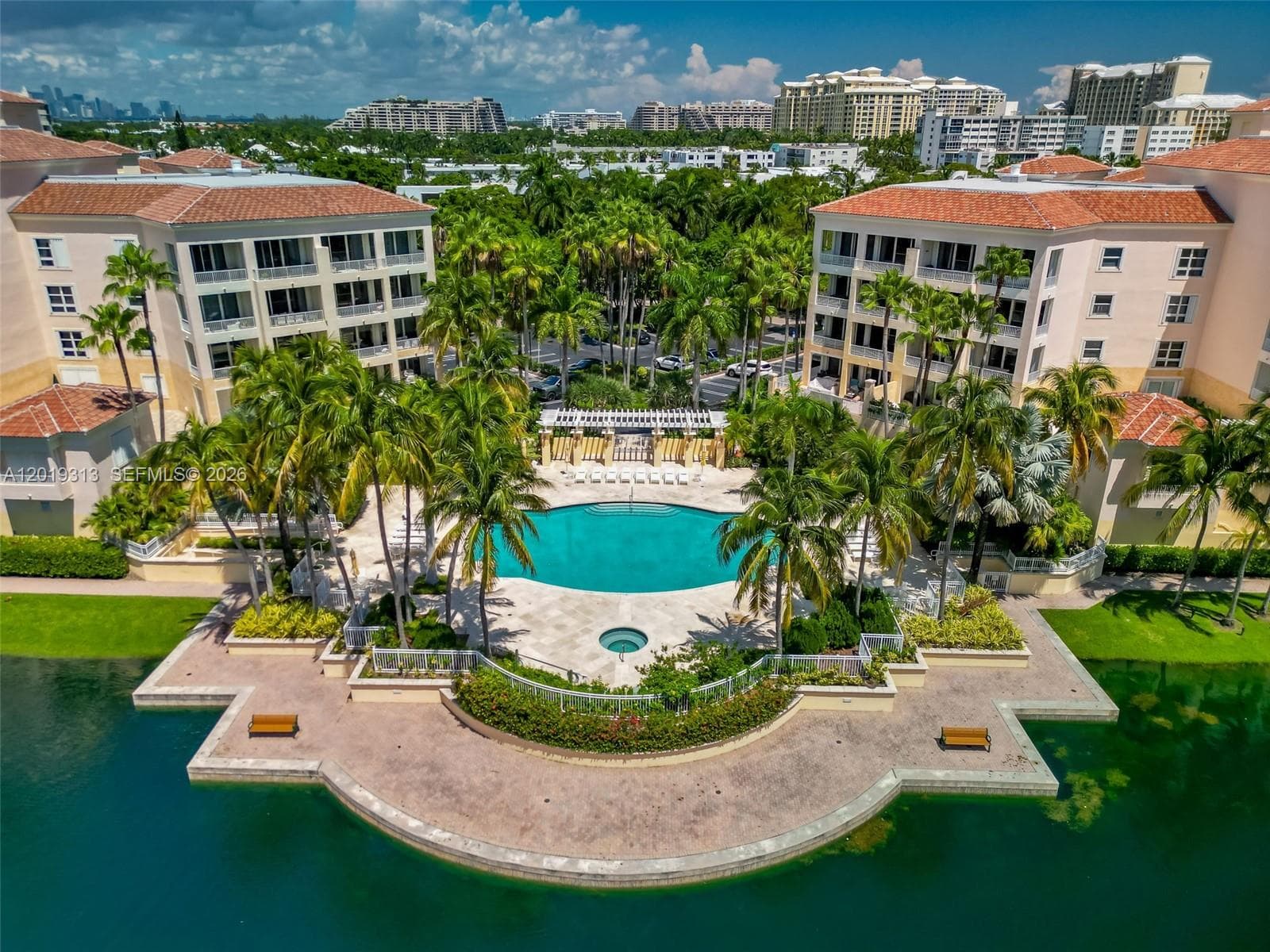 713 Crandon Blvd # 404, Key Biscayne FL 33149 — 29