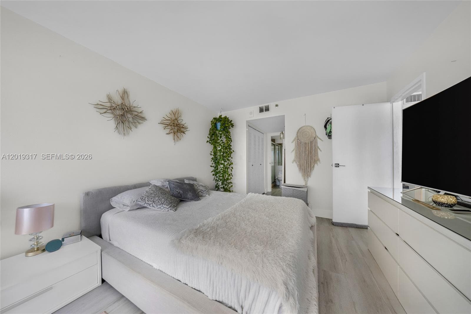 7601 E Treasure Dr # 923, North Bay Village FL 33141 — 13