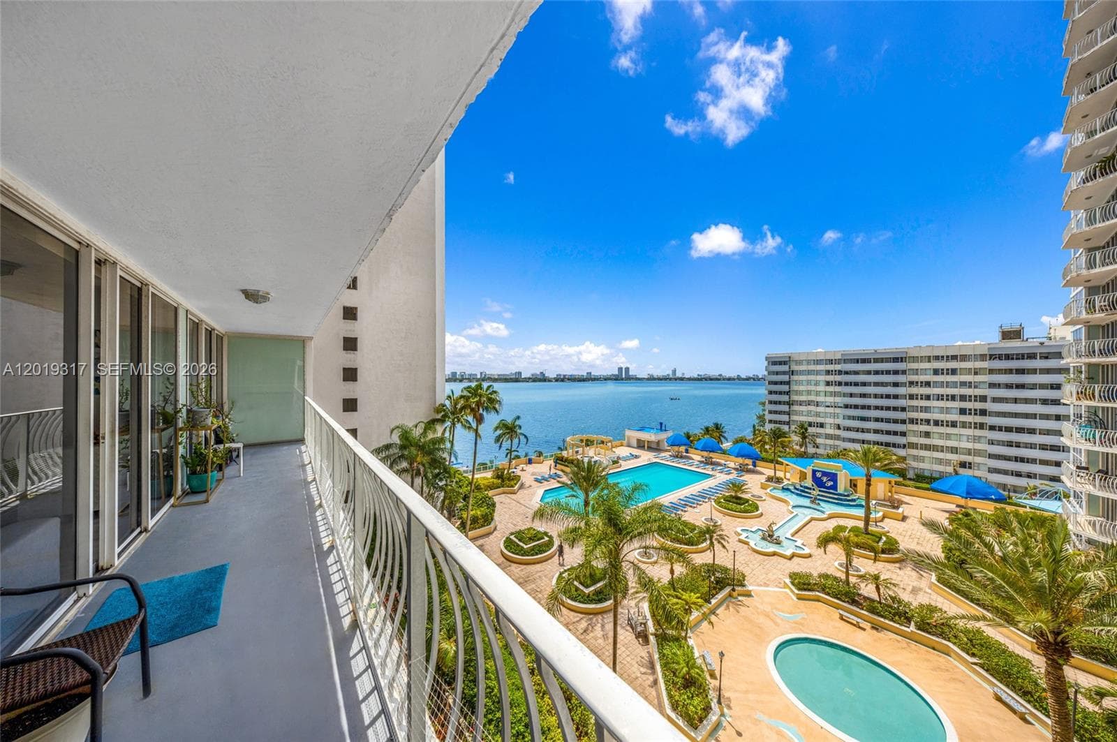 7601 E Treasure Dr # 923, North Bay Village FL 33141 — 17