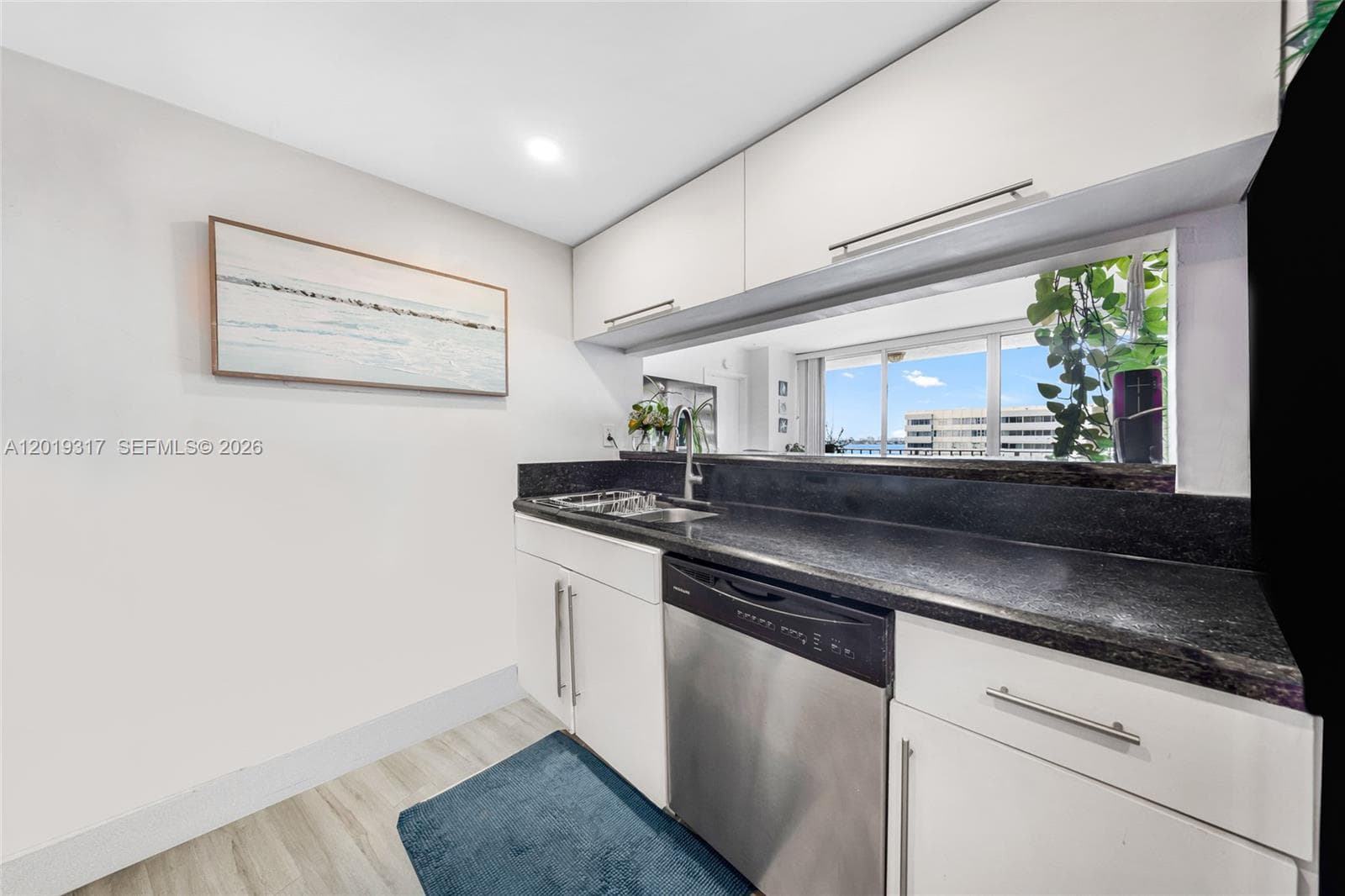 7601 E Treasure Dr # 923, North Bay Village FL 33141 — 9
