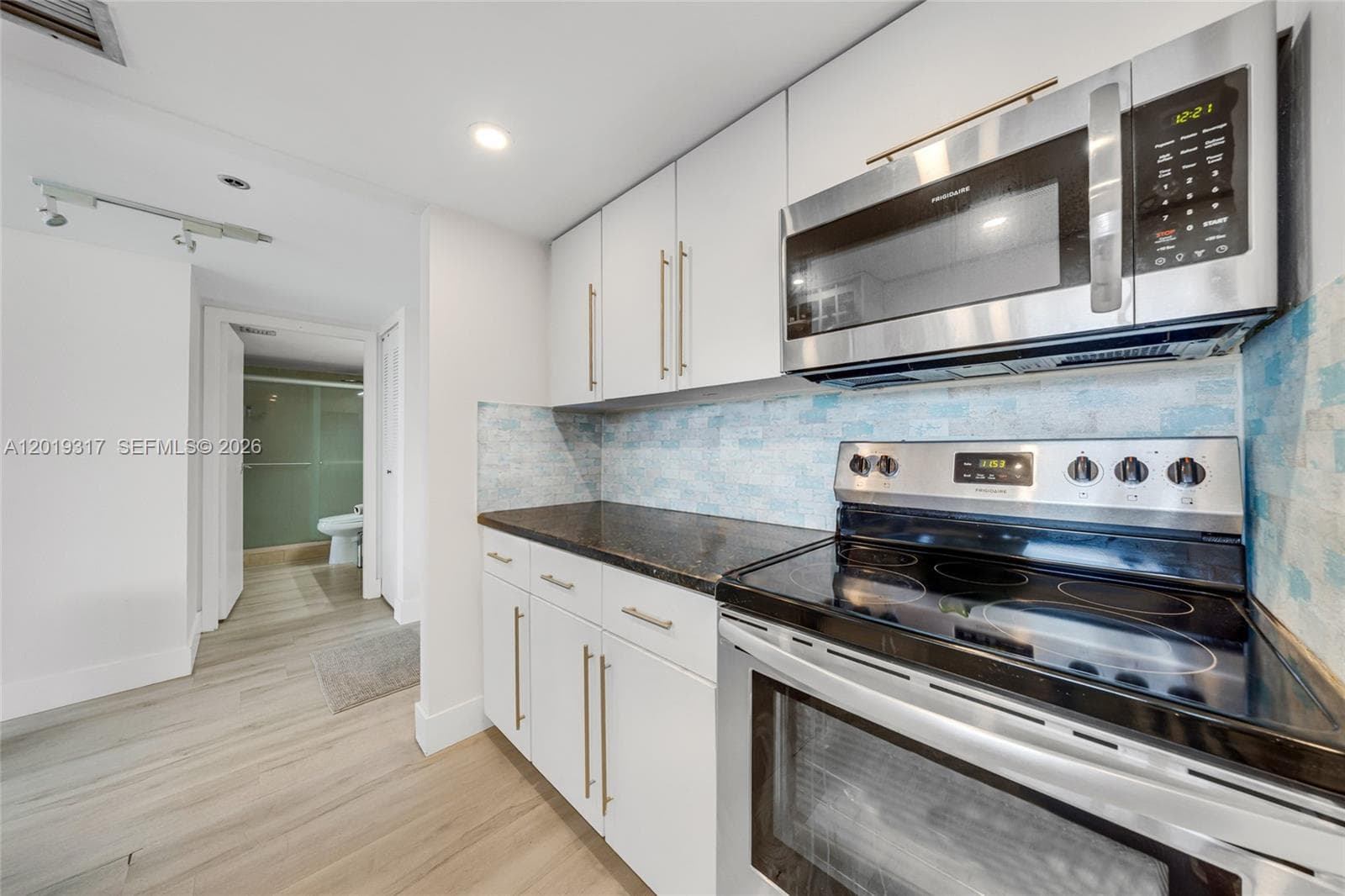 7601 E Treasure Dr # 923, North Bay Village FL 33141 — 10