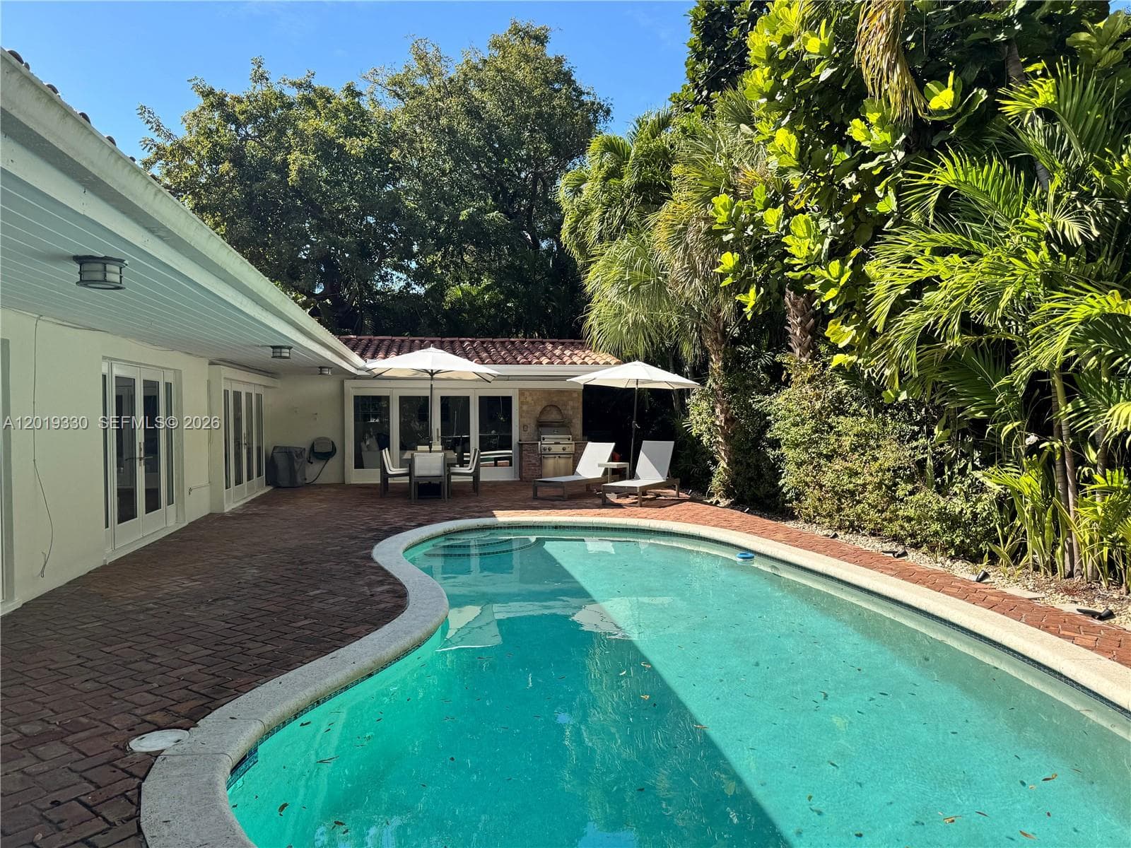 125 W Sunrise Ave, Coral Gables FL 33133 — 18
