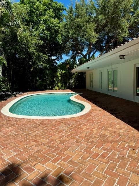 125 W Sunrise Ave, Coral Gables FL 33133 — 19