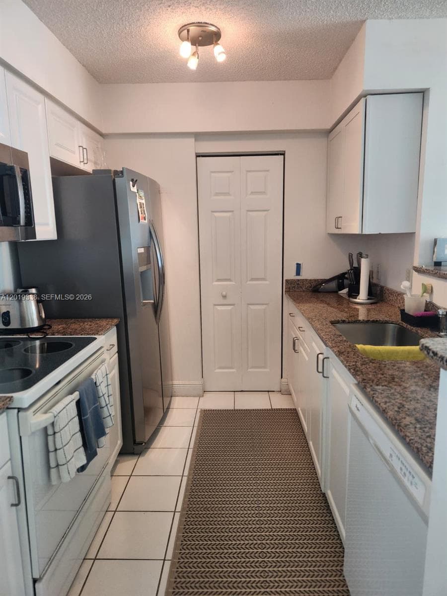 1155 Brickell Bay Dr # 1807, Miami FL 33131 — 3