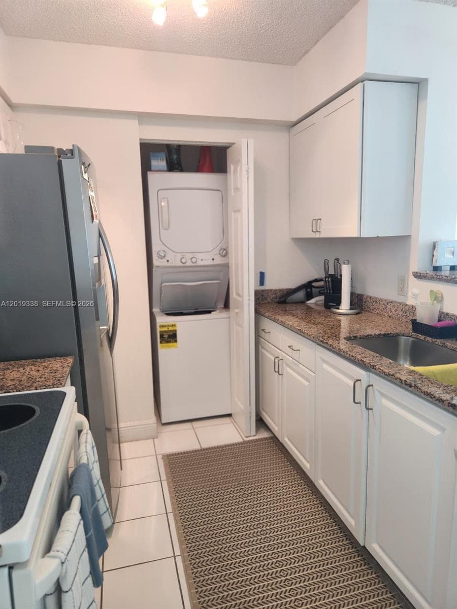 1155 Brickell Bay Dr # 1807, Miami FL 33131 — 4