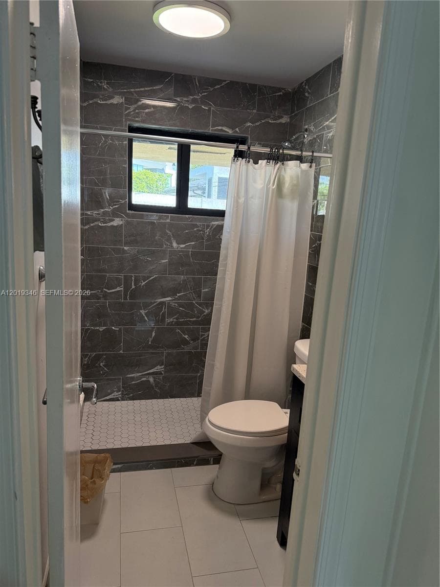18510 Atlantic Blvd, Sunny Isles Beach FL 33160 — 8