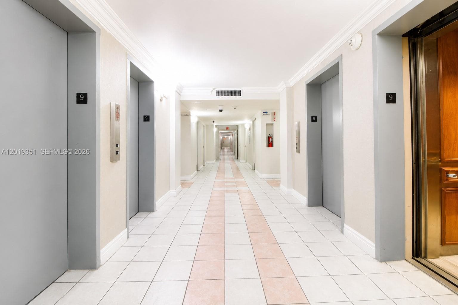 7135 Collins Ave # 912, Miami Beach FL 33141 — 6