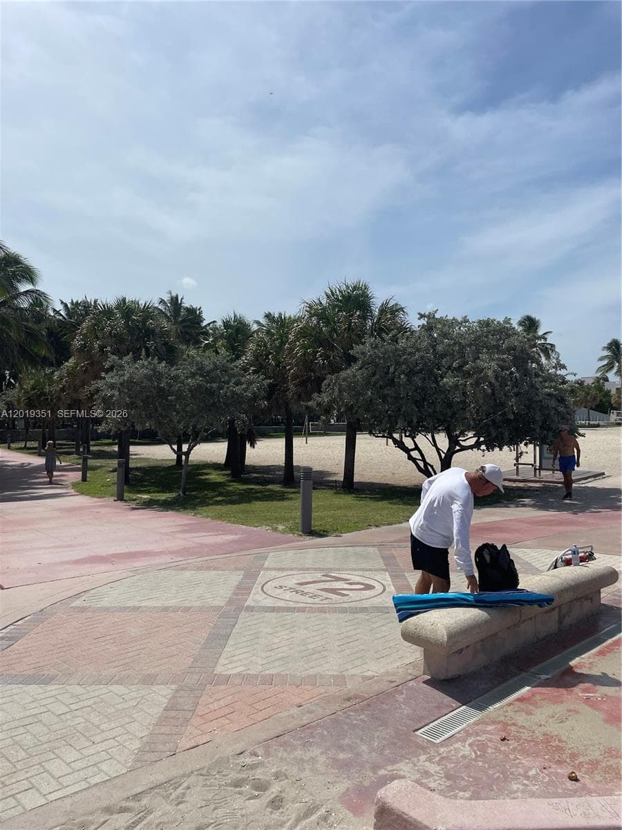 7135 Collins Ave # 912, Miami Beach FL 33141 — 32