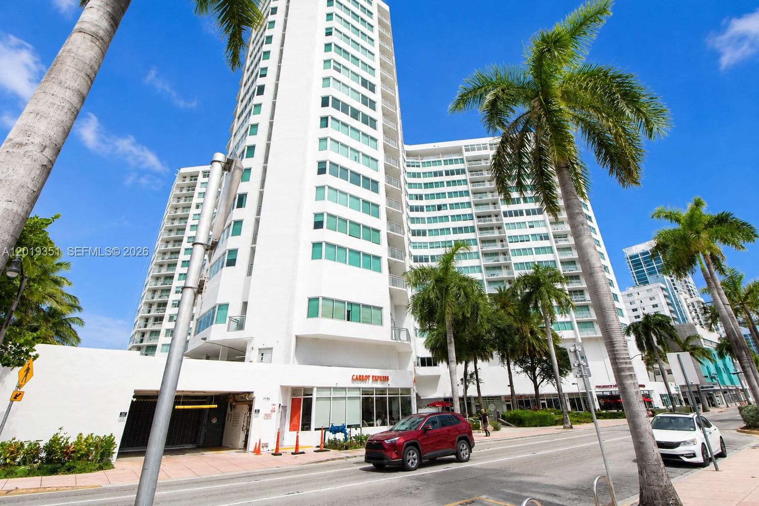 7135 Collins Ave # 912, Miami Beach FL 33141 — 1