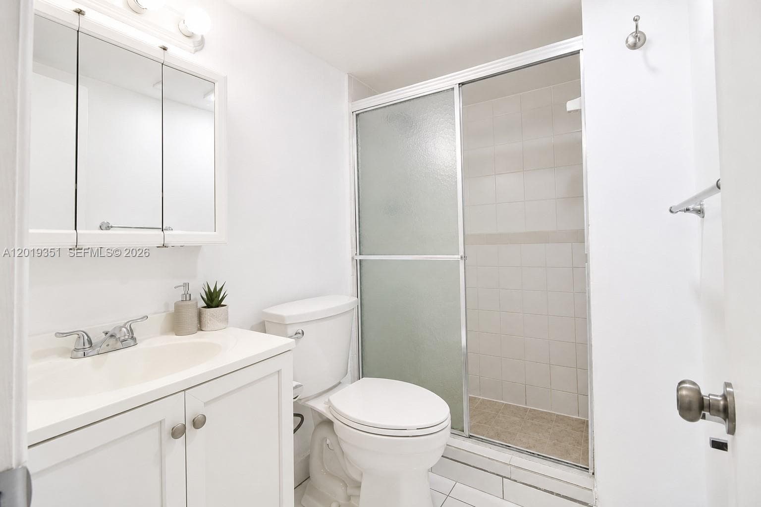 7135 Collins Ave # 912, Miami Beach FL 33141 — 18