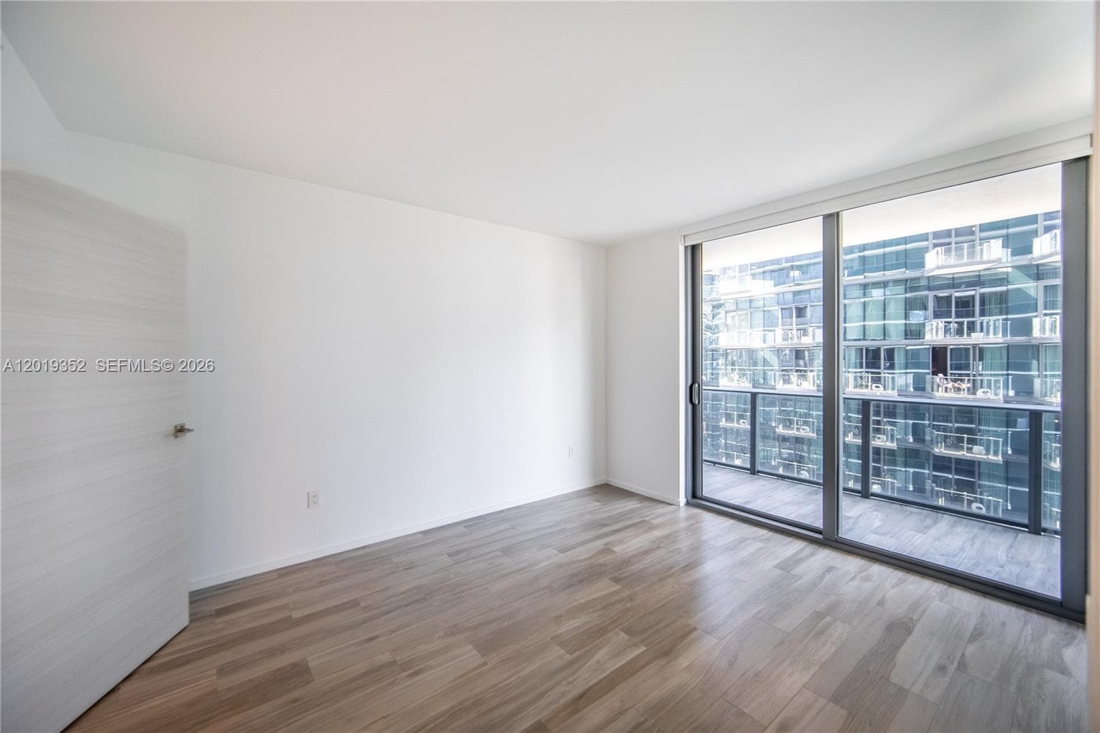 801 S Miami Ave # 3905, Miami FL 33130 — 16