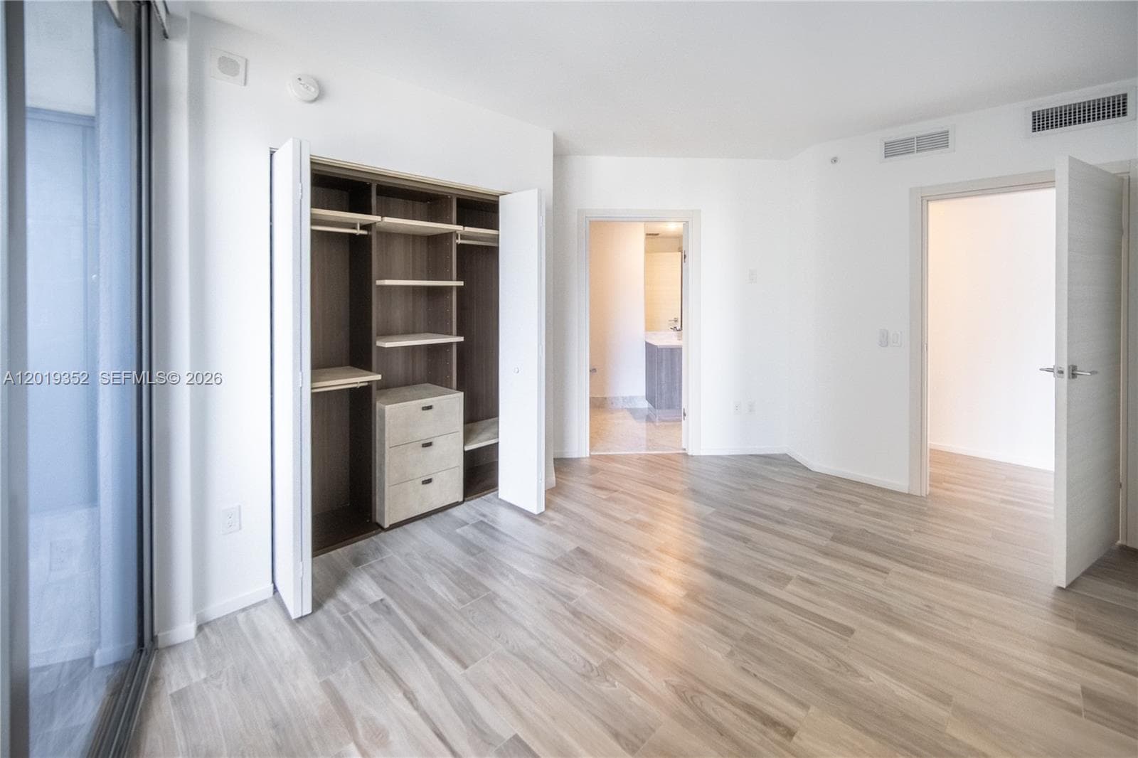 801 S Miami Ave # 3905, Miami FL 33130 — 15