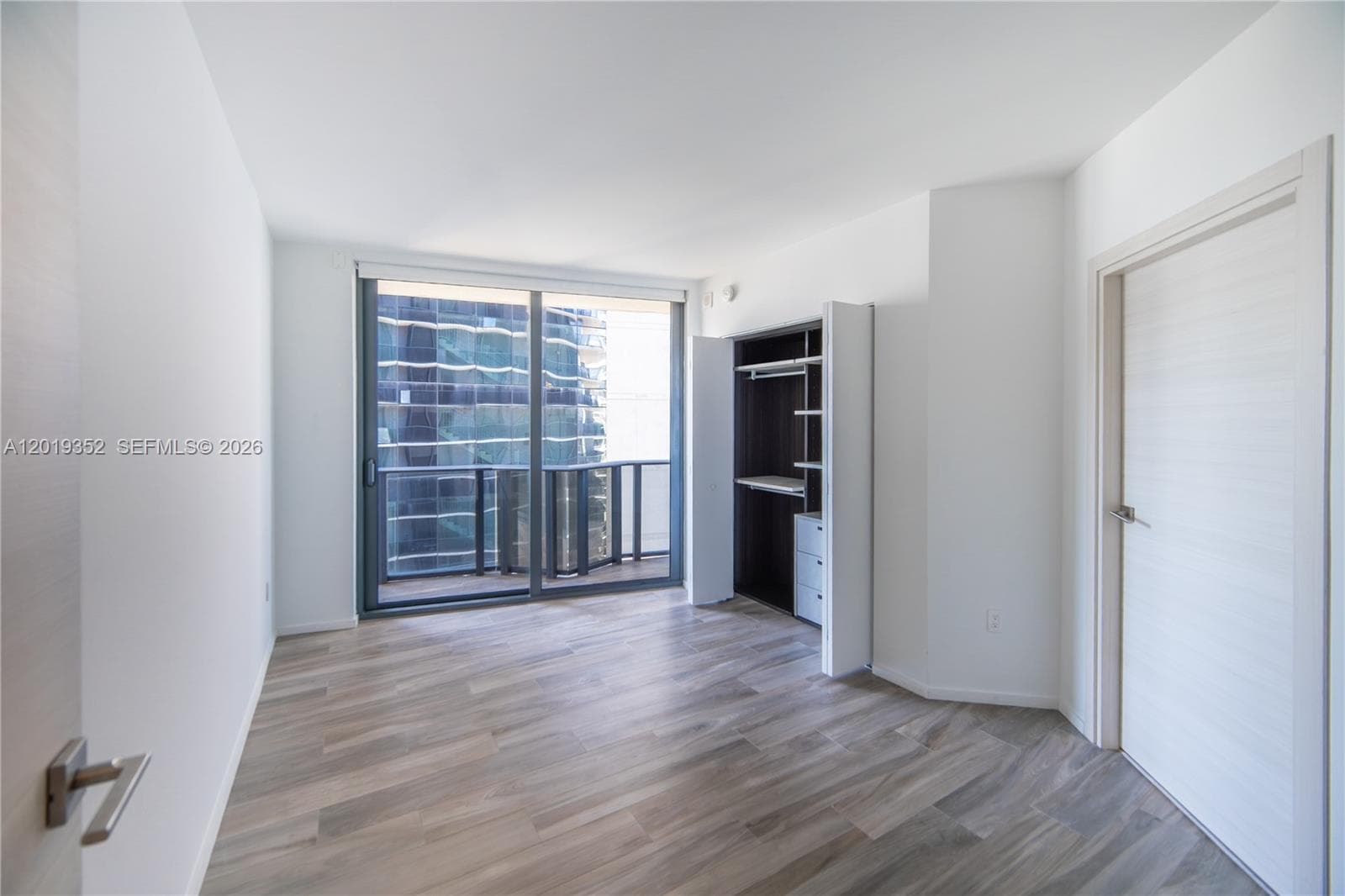 801 S Miami Ave # 3905, Miami FL 33130 — 19