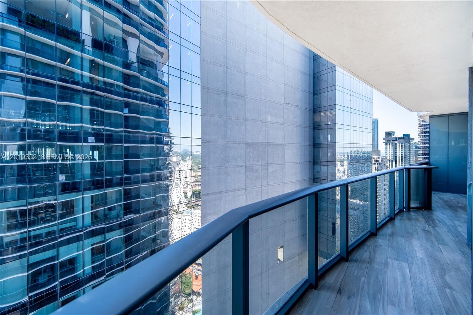 801 S Miami Ave # 3905, Miami FL 33130 — 4