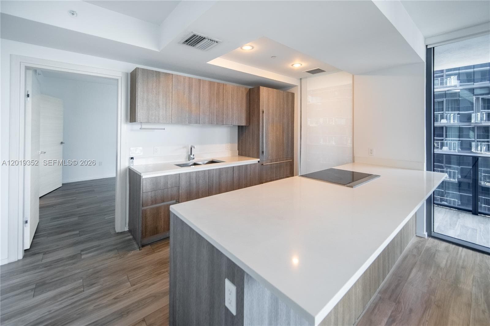 801 S Miami Ave # 3905, Miami FL 33130 — 8