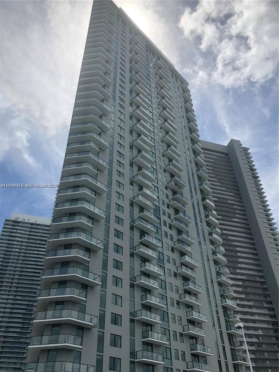 501 NE 31st St # 2606, Miami FL 33137 — 21